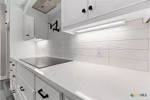 1134 Creekstone Trl, Seguin, TX 78155 - Photo 7