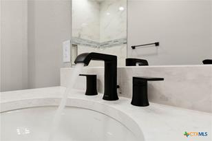 1134 Creekstone Trl, Seguin, TX 78155 - Photo 41