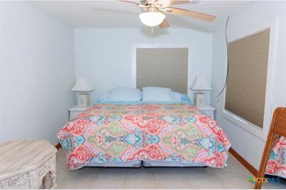 927 N Cr 307 Road, Port Alto, TX 77979 - Photo 13