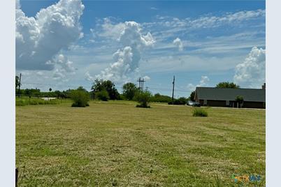 2901 Baker Street, Victoria, TX 77901 - Photo 1