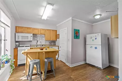 527 W San Antonio Street, San Marcos, TX 78666 - Photo 21