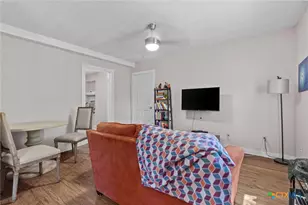 527 W San Antonio St, San Marcos, TX 78666 - Photo 19