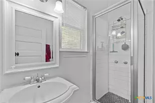 527 W San Antonio St, San Marcos, TX 78666 - Photo 45