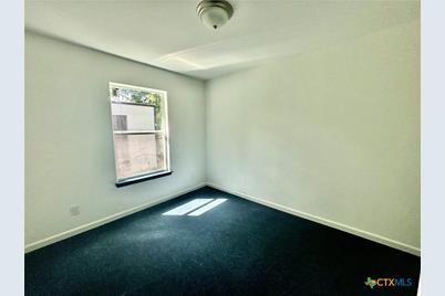 2511 Mumphord Street, Victoria, TX 77901 - Photo 5