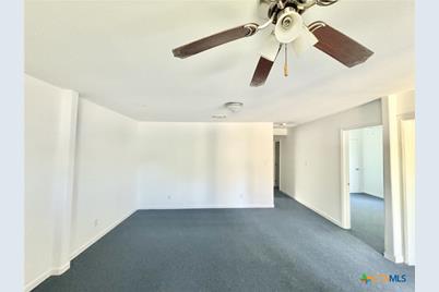 2511 Mumphord Street, Victoria, TX 77901 - Photo 7