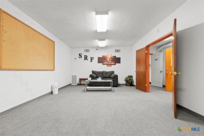 112 E Hallmark Avenue, Killeen, TX 76541 - Photo 5