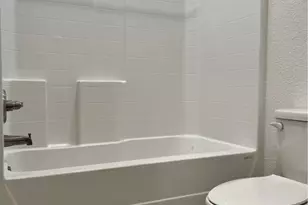 306 Dolphin Dr, Temple, TX 76501 - Photo 11