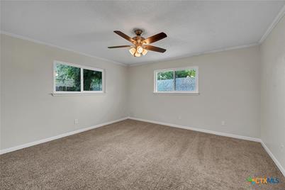 402 Cottonwood Drive, Harker Heights, TX 76548 - Photo 7
