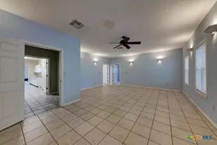 1283 S State Hwy 46, New Braunfels, TX 78130 - Photo 23