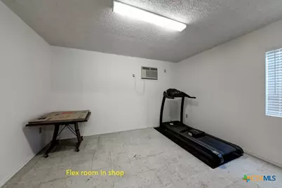 1283 S State Highway 46, New Braunfels, TX 78130 - Photo 43