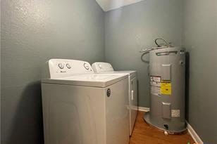 409 Versailles St, Victoria, TX 77904 - Photo 17