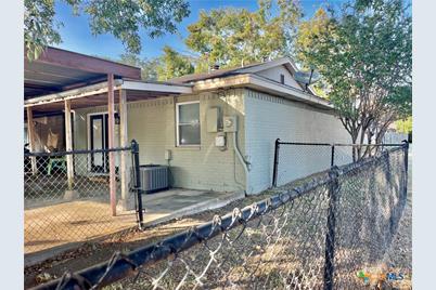 409 Versailles Street, Victoria, TX 77904 - Photo 19