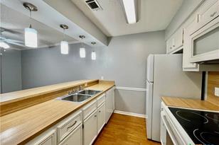 409 Versailles St, Victoria, TX 77904 - Photo 5