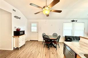 101 N 13th St, Seadrift, TX 77983 - Photo 27