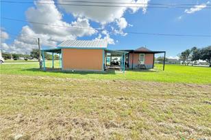 101 N 13th St, Seadrift, TX 77983 - Photo 41