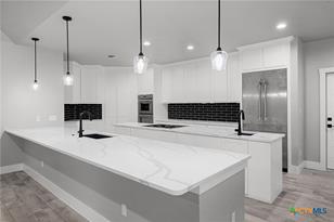 1522 Shady Hollow, New Braunfels, TX 78132 - Photo 13