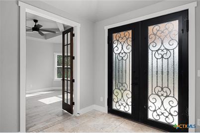 1522 Shady Hollow, New Braunfels, TX 78132 - Photo 3