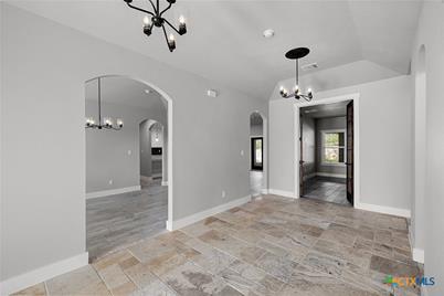 1522 Shady Hollow, New Braunfels, TX 78132 - Photo 5