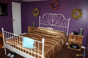 720 Green Acre Dr, Dale, TX 78616 - Photo 5