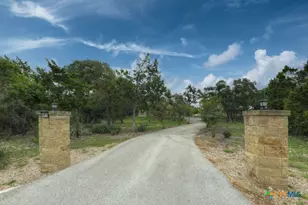 861 Rutherford, Fischer, TX 78623 - Photo 5