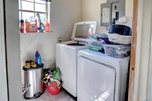 294 Lois Ln, Paige, TX 78659 - Photo 27