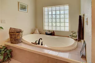 294 Lois Ln, Paige, TX 78659 - Photo 23