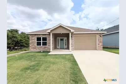 1714 E Avenue G, Lampasas, TX 76550 - Photo 1