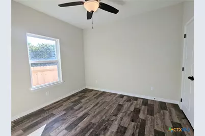 1714 E Avenue G, Lampasas, TX 76550 - Photo 7