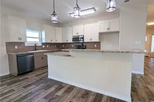 1714 E Ave G, Lampasas, TX 76550 - Photo 11