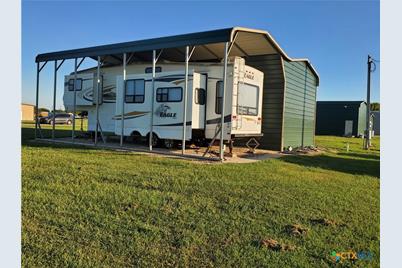 302-304 S 13th Street, Seadrift, TX 77983 - Photo 3