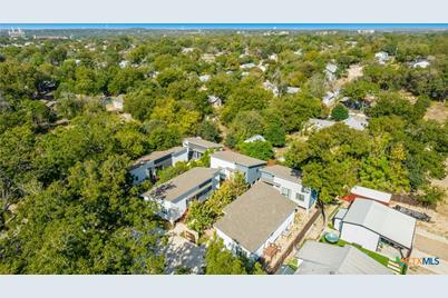 587 E Basel Street, New Braunfels, TX 78130 - Photo 23