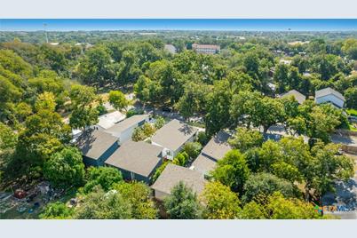 587 E Basel Street, New Braunfels, TX 78130 - Photo 27