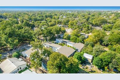 587 E Basel Street, New Braunfels, TX 78130 - Photo 25