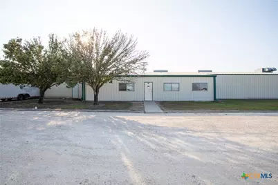 400 Warehouse Road, Victoria, TX 77905 - Photo 21