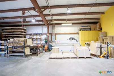 400 Warehouse Road, Victoria, TX 77905 - Photo 31