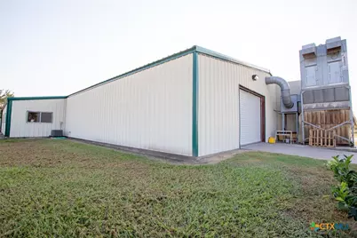 400 Warehouse Road, Victoria, TX 77905 - Photo 19