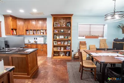 400 Warehouse Road, Victoria, TX 77905 - Photo 43