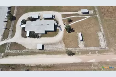 400 Warehouse Road, Victoria, TX 77905 - Photo 9