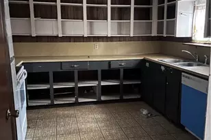 728 W Franklin St, Goliad, TX 77963 - Photo 7