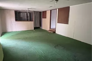 728 W Franklin St, Goliad, TX 77963 - Photo 15