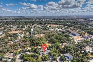 565 E Basel St, New Braunfels, TX 78130 - Photo 7