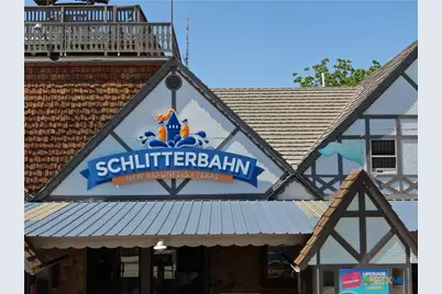 565 E Basel Street, New Braunfels, TX 78130 - Photo 11