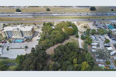 1322 N Interstate 35, San Marcos, TX 78666 - Photo 3