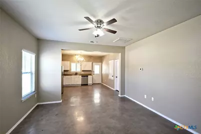 107 Rosedale Avenue, New Braunfels, TX 78130 - Photo 3