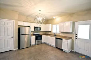 107 Rosedale Ave, New Braunfels, TX 78130 - Photo 7