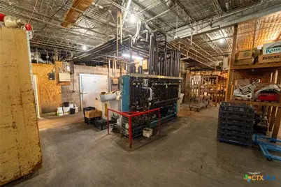 1302 E Crestwood Drive, Victoria, TX 77901 - Photo 29