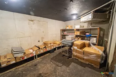 1302 E Crestwood Drive, Victoria, TX 77901 - Photo 31