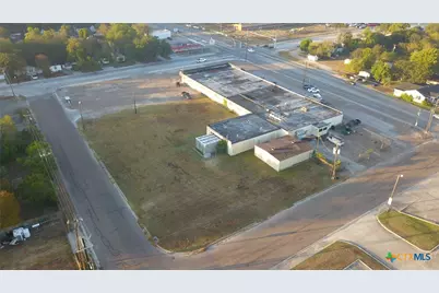 1302 E Crestwood Drive, Victoria, TX 77901 - Photo 47