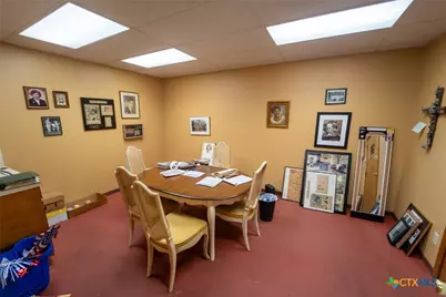 1302 E Crestwood Drive, Victoria, TX 77901 - Photo 25