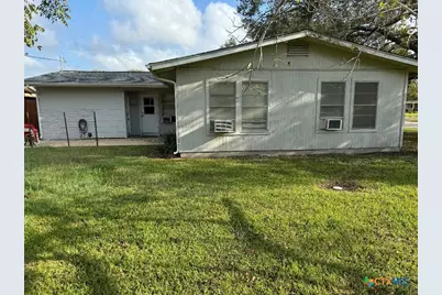 1421 Justice Drive, Port Lavaca, TX 77979 - Photo 1